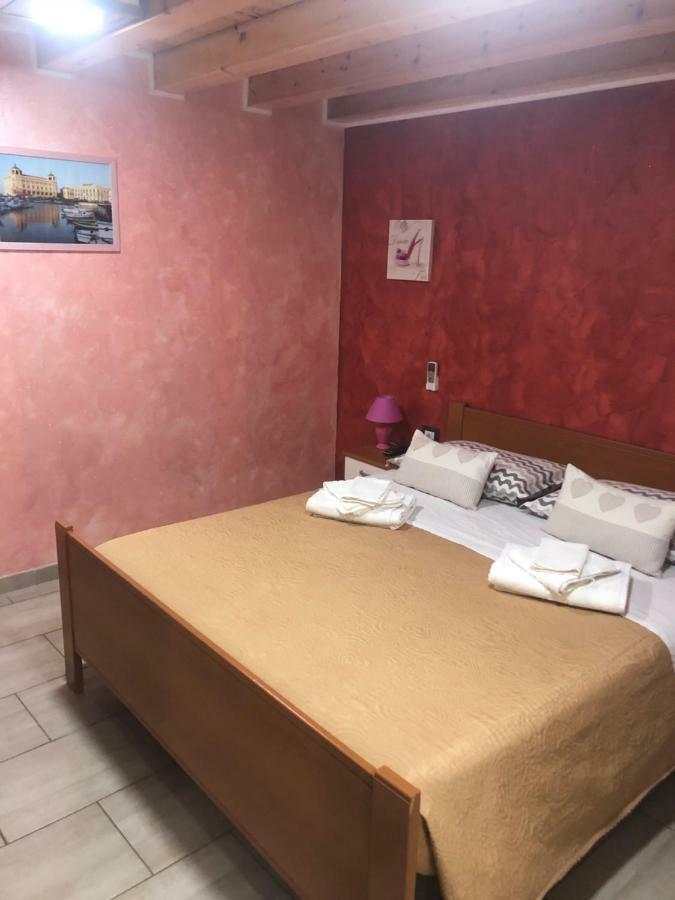 Rooms Chanel Syracuse Buitenkant foto