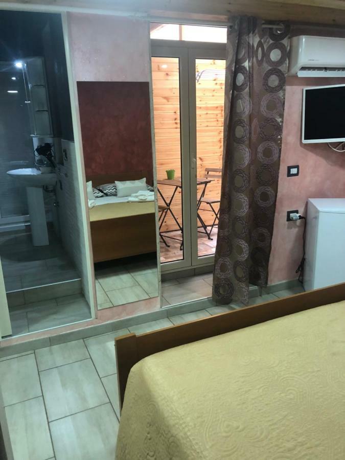 Rooms Chanel Syracuse Buitenkant foto